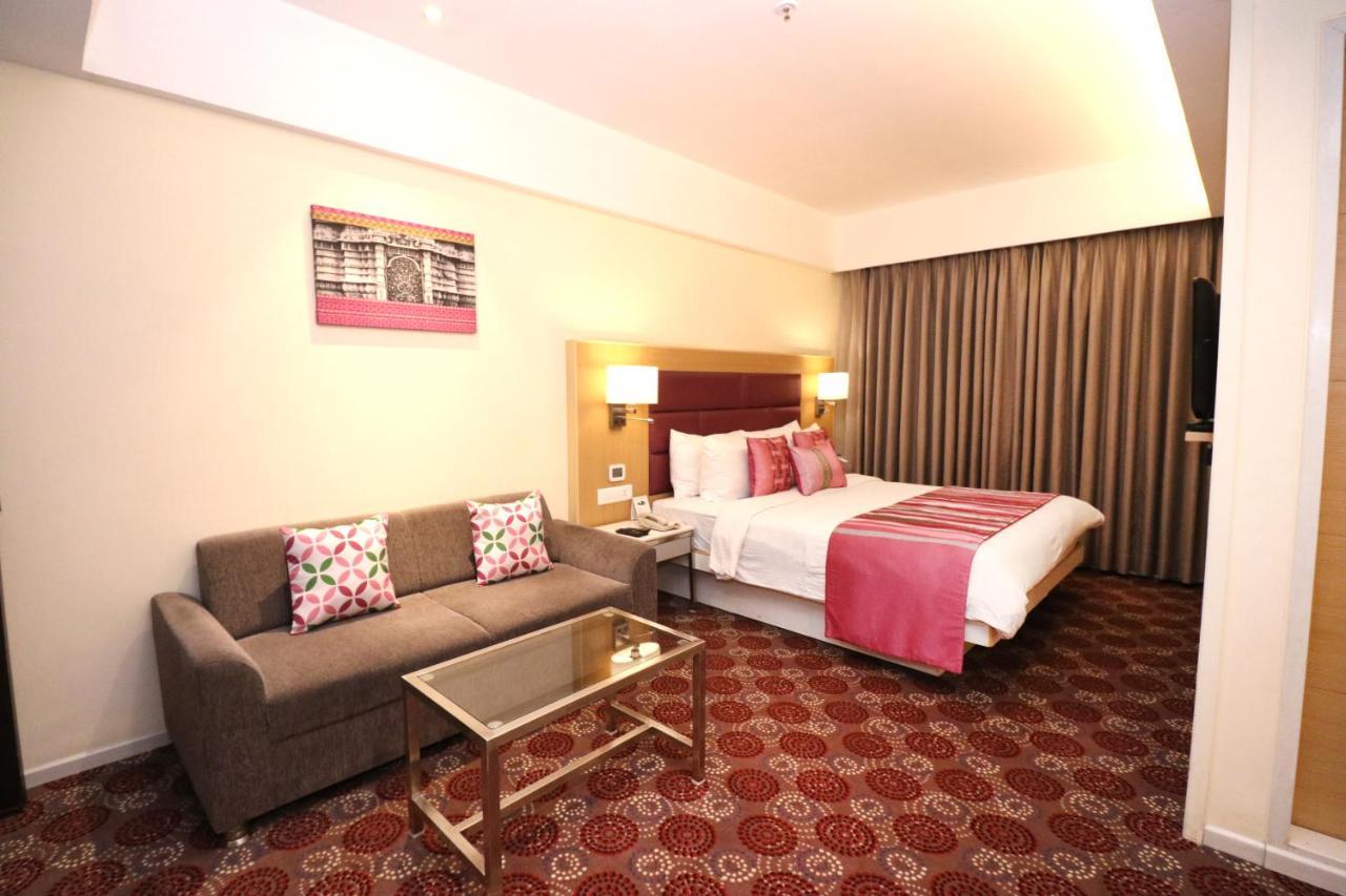 Fortune Park Galaxy, Vapi - Member Itc Hotels' Group Exteriör bild