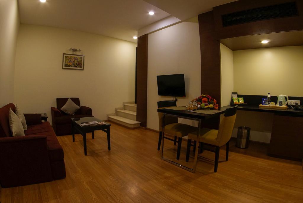 Fortune Park Galaxy, Vapi - Member Itc Hotels' Group Exteriör bild